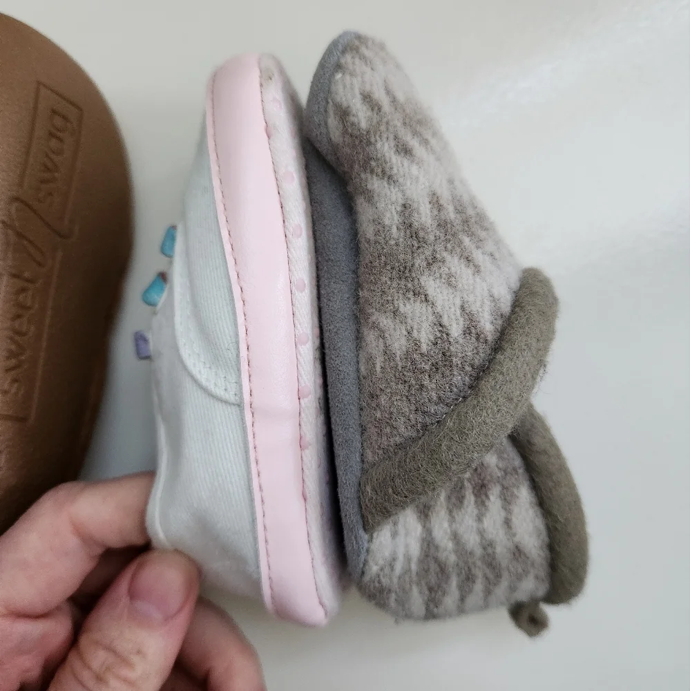EUC Boutique Grey Wool & Suede Southwestern Moccasins -Size 4, 12-18m